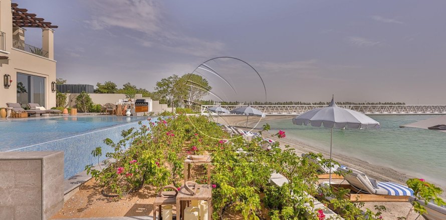 7 bedrooms Villa in Abu Dhabi, UAE No. 90389