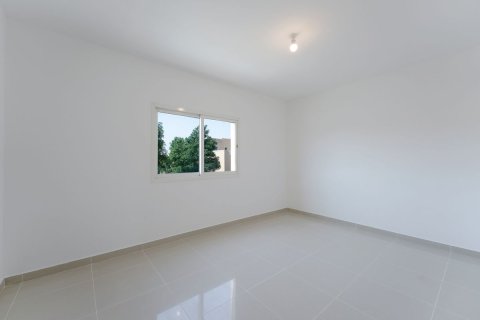 Commercial property de 5 dormitorios en Al Reef, UAE No. 79620 12