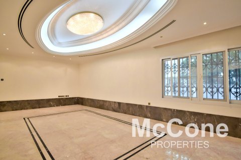 6 bedrooms Villa in Emirates Hills, UAE No. 74938 6