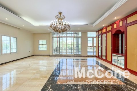 6 bedrooms Villa in Emirates Hills, UAE No. 74938 4