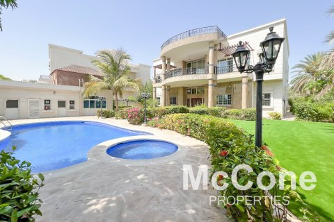 6 bedrooms Villa in Emirates Hills, UAE No. 74938 13