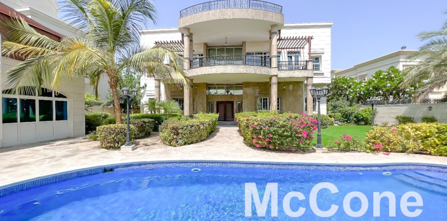6 bedrooms Villa in Emirates Hills, UAE No. 74938