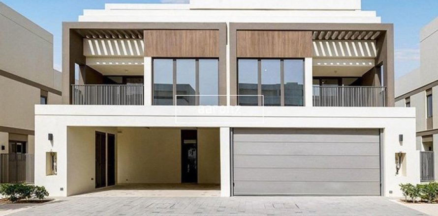 Villa de 4 chambres à Dubai, UAE No. 76747