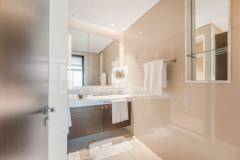 Apartment de 2 dormitorios en The Address Residence Fountain Views, UAE No. 76794 10