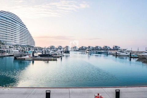 Квартира с 2 спальнями в Jumeirah 3, ОАЭ №76804