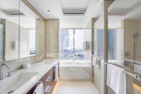 Apartment de 2 dormitorios en The Address Sky View Towers, UAE No. 76805 15