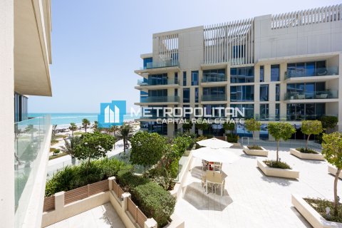 2 bedrooms Apartment on the Saadiyat Island, UAE No. 8250 2