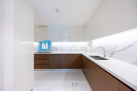 2 bedrooms Apartment on the Saadiyat Island, UAE No. 8250 11