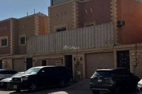 5 bedrooms Villa in Riyadh, Saudi Arabia No. 98703 2