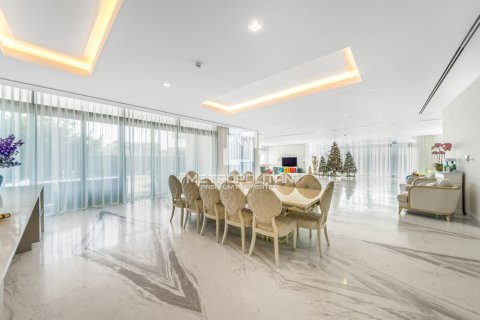 Villa de 8 dormitorios en District One, UAE No. 78823 9