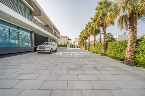 Villa de 8 dormitorios en District One, UAE No. 78823 19