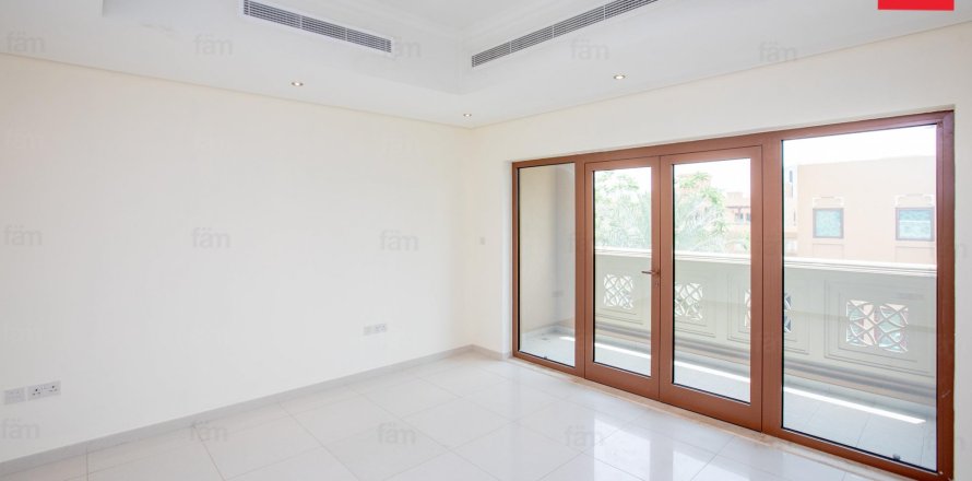 Villa de 5 chambres à Al Furjan, UAE No. 102646