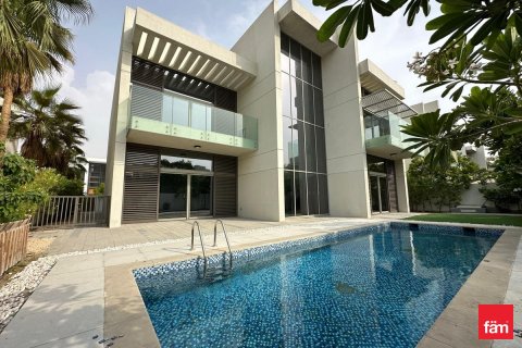 Villa de 5 chambres à Dubai, UAE No. 102648 1