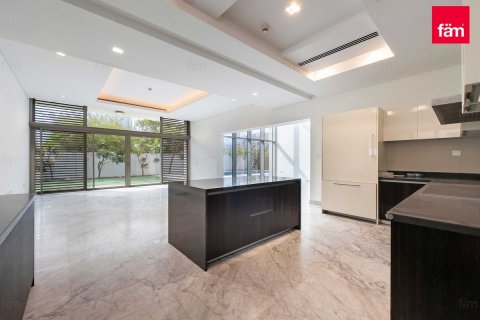 Villa de 5 chambres à Dubai, UAE No. 102648 8