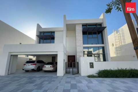 Villa de 4 chambres à Dubai, UAE No. 102666 1