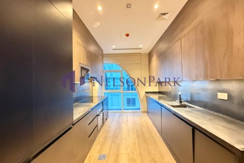 5 bedrooms Duplex in Doha, Qatar No. 57958 5