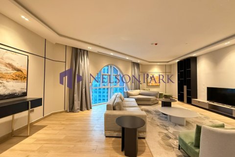 5 bedrooms Duplex in Doha, Qatar No. 57958 1
