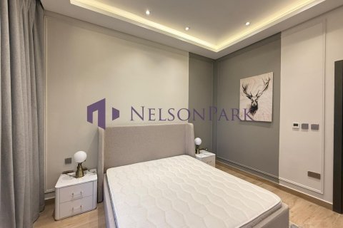 5 bedrooms Duplex in Doha, Qatar No. 57958 3