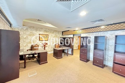 82m² Office in Business Bay, UAE No. 88439 8