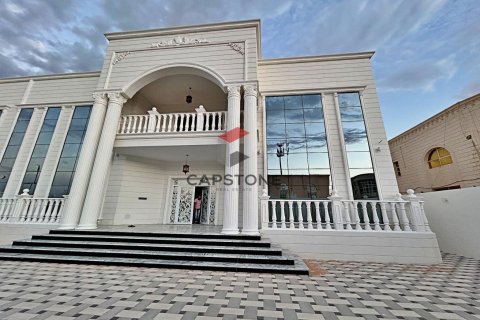 4 غرف نوم فيلا في Zakher, الإمارات العربية المتحدة رقم 86348 2