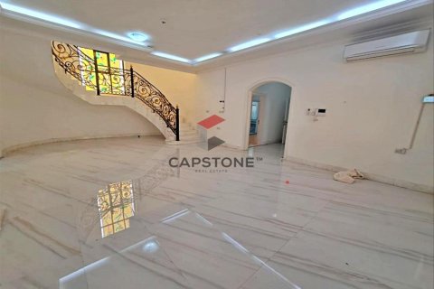 6 bedrooms Villa in Al Ain, UAE No. 86347 8