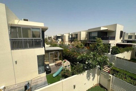 Villa de 4 dormitorios en Dubai Hills Estate, UAE No. 7510 7