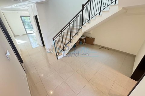 Villa de 3 dormitorios en Umm Suqeim, UAE No. 90927 16