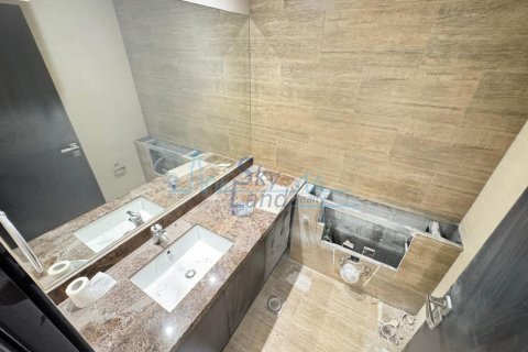 Villa de 3 dormitorios en Umm Suqeim, UAE No. 90927 11