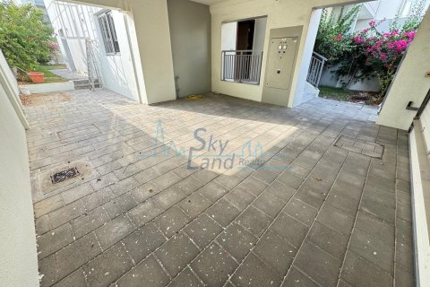 Villa de 3 dormitorios en Umm Suqeim, UAE No. 90927 10