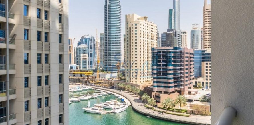 Apartment de 2 dormitorios en Dubai Marina, UAE No. 90928