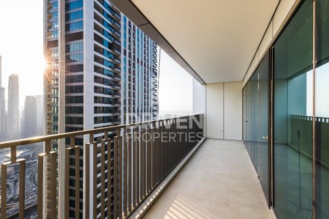 Квартира с 3 спальнями в Downtown Views II, ОАЭ №84299 8