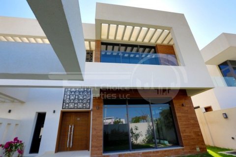 4 bedrooms Villa on the Yas Island, UAE No. 12484 17