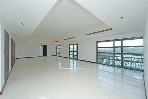 4 bedrooms Villa in Al Gurm, UAE No. 91123 16