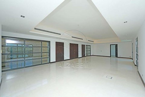 4 bedrooms Villa in Al Gurm, UAE No. 91123 15