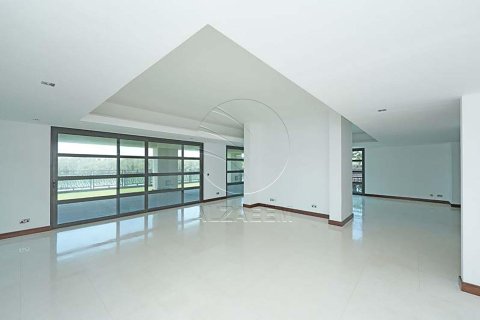 4 bedrooms Villa in Al Gurm, UAE No. 91123 8