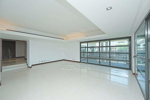 4 bedrooms Villa in Al Gurm, UAE No. 91123 17