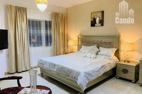 Appartement de 2 chambres à MAG 218, UAE No. 86121 1