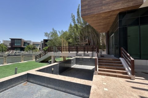 Villa de 5 dormitorios en Abu Dhabi, UAE No. 86960 11
