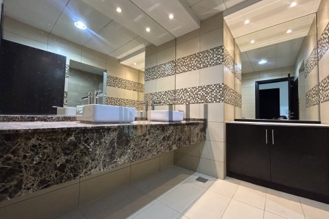Villa de 5 dormitorios en Abu Dhabi, UAE No. 86960 31