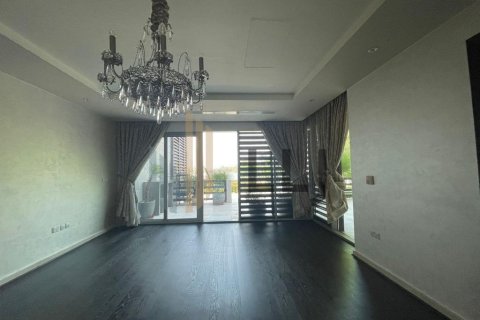 Villa de 5 dormitorios en Abu Dhabi, UAE No. 86960 11