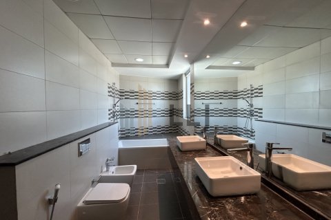 Villa de 5 dormitorios en Abu Dhabi, UAE No. 86960 30