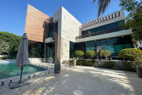 Villa de 5 dormitorios en Abu Dhabi, UAE No. 86960 2