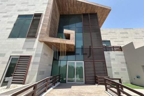 Villa de 5 dormitorios en Abu Dhabi, UAE No. 86960 4