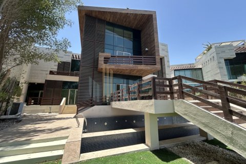 Villa de 5 dormitorios en Abu Dhabi, UAE No. 86960 13