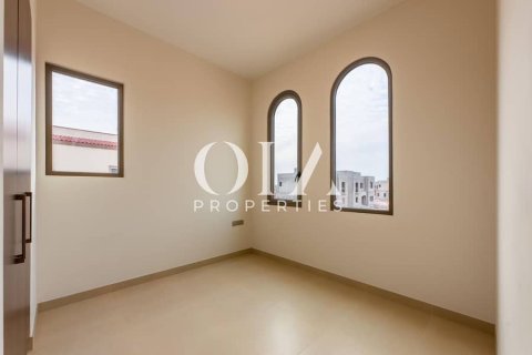 3 bedrooms Townhouse in Abu Dhabi, UAE No. 14844 13