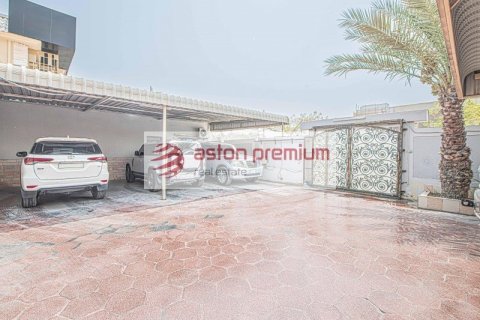 Land de 1222.6m² en Jumeirah, UAE No. 105100 34