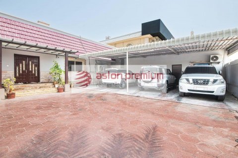 Land de 1222.6m² en Jumeirah, UAE No. 105100 33