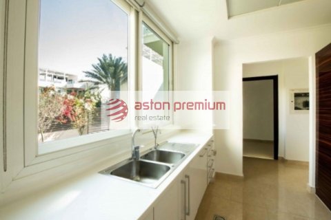 4 bedrooms Villa in The Sustainable City, UAE No. 105099 10