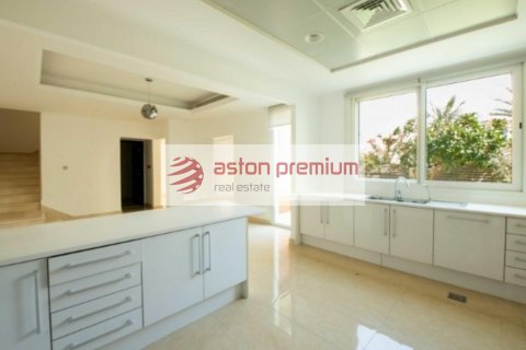 4 bedrooms Villa in The Sustainable City, UAE No. 105099 7
