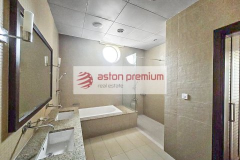 Apartment de 3 dormitorios en Palm Jumeirah, UAE No. 105098 15